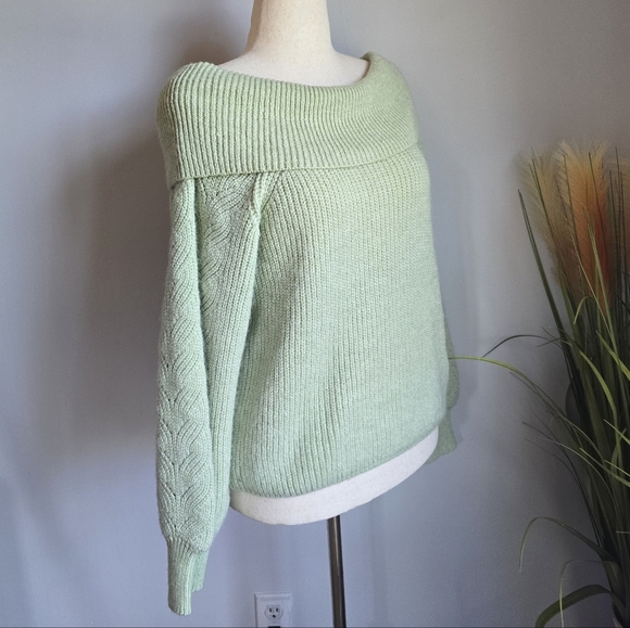 525 America New Marisa Green Relaxed Off Shoulder Pullover Sweater SZ Large - Picture 8 of 15